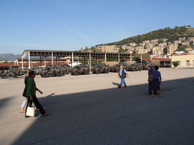 2° raduno a Salerno dal 28 al 29 settembre 2012 - foto...015 - Caserma del Reggimento Cavalleggeri Guide